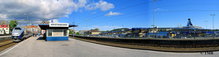 Panoramabilde  Kristiansand stasjon og havn