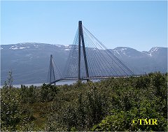 Helgelandsbrua