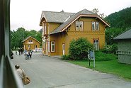 Hell stasjon